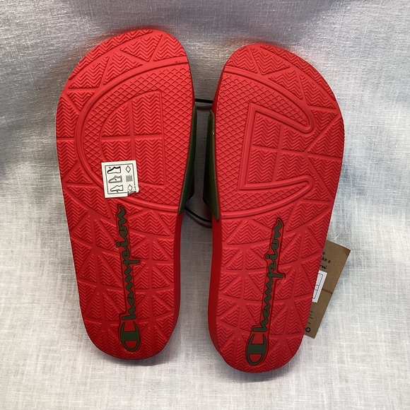 CHAMPION IPO CAMO C UNISEX KID’S SLIDES SANDALS. COLOR: RED AND ILIVE - Picture 12 of 13